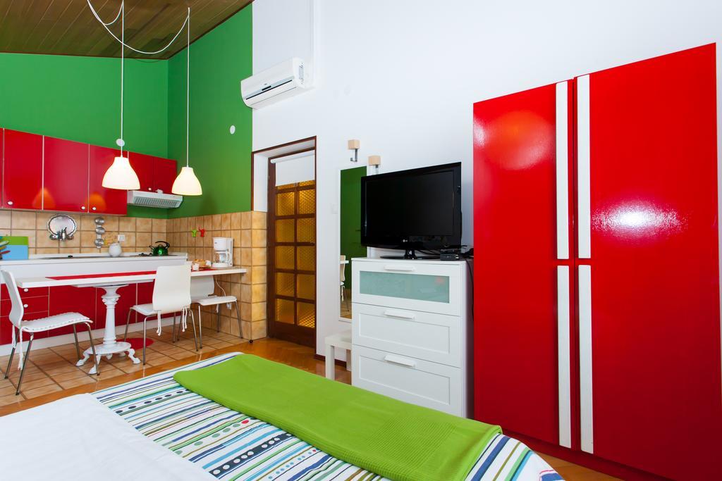 Premium Central Apartments Vrsar Exterior photo