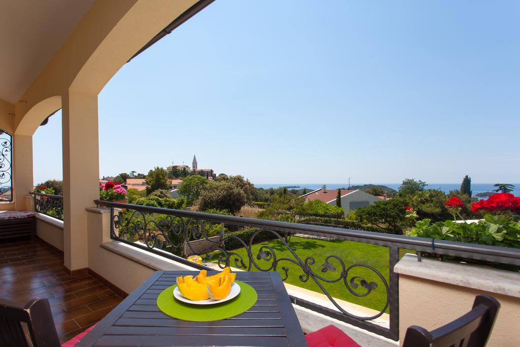 Premium Central Apartments Vrsar Exterior photo