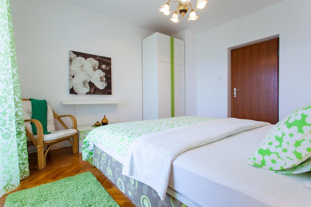 Premium Central Apartments Vrsar Exterior photo